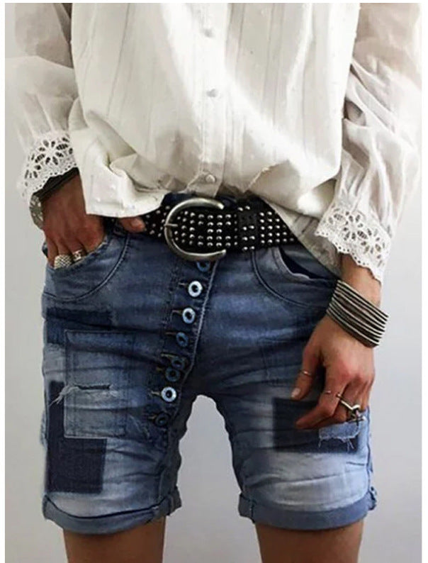 Damen modische Denim-Shorts mit funktionalen Taschen und distressed Akzenten