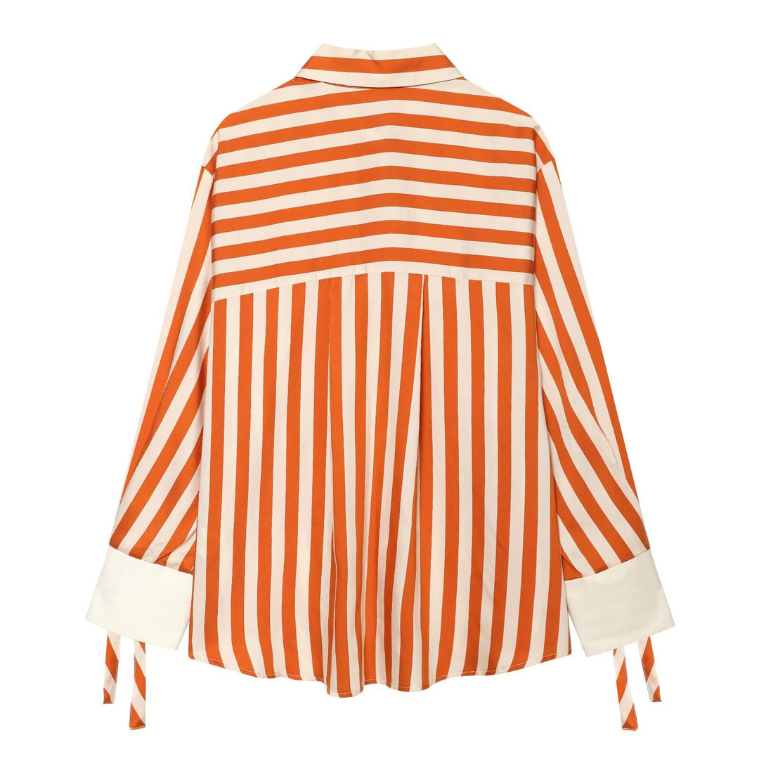 Damen Gestreifte Oversize‑Bluse mit langen Ärmeln, Schmuckmanschetten und Bindebändern Nord Taschen
