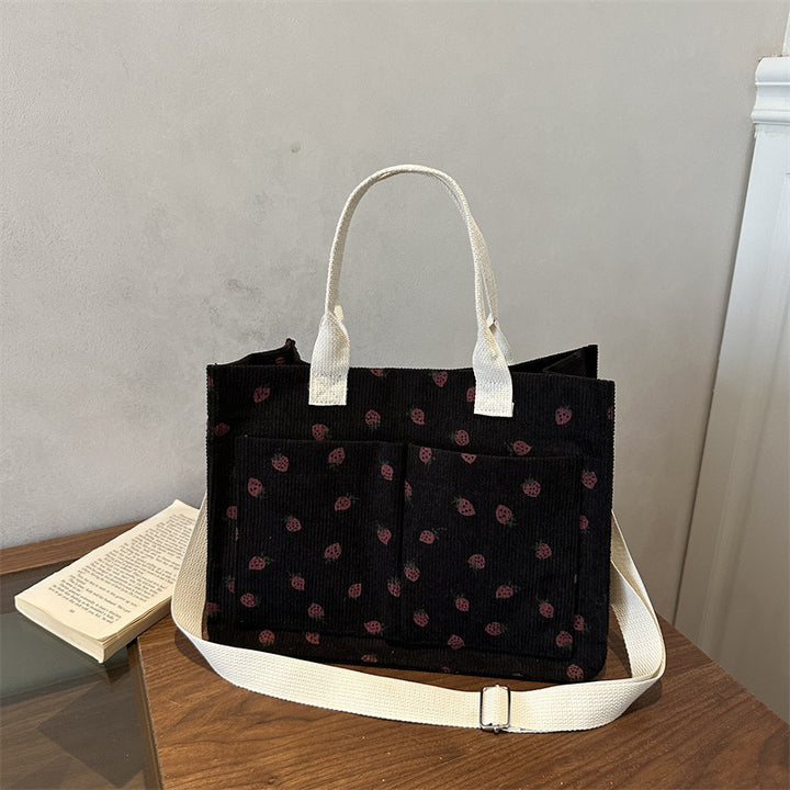 Damen Umhängetasche mit fröhlichem Erdbeerprint und praktischen Fächern Nord Taschen