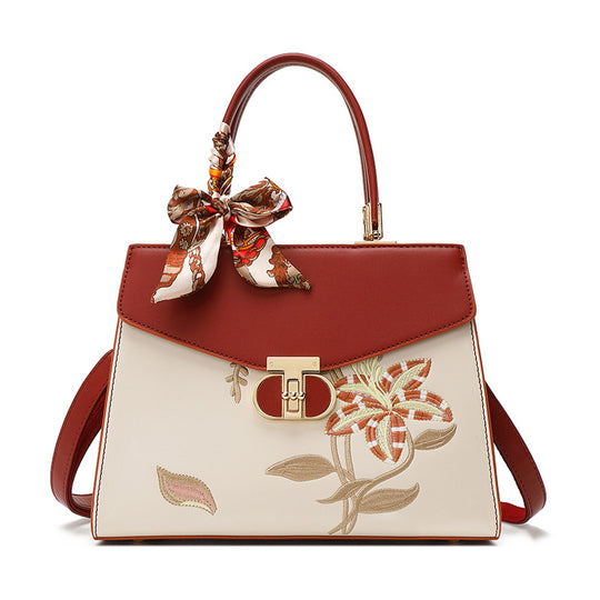 Damen Handtasche mit floraler Stickerei und dekorativem Schal Nord Taschen
