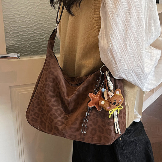 Damen Hobo-Tasche mit elegantem Leopardenmuster und praktischen Fächern Nord Taschen