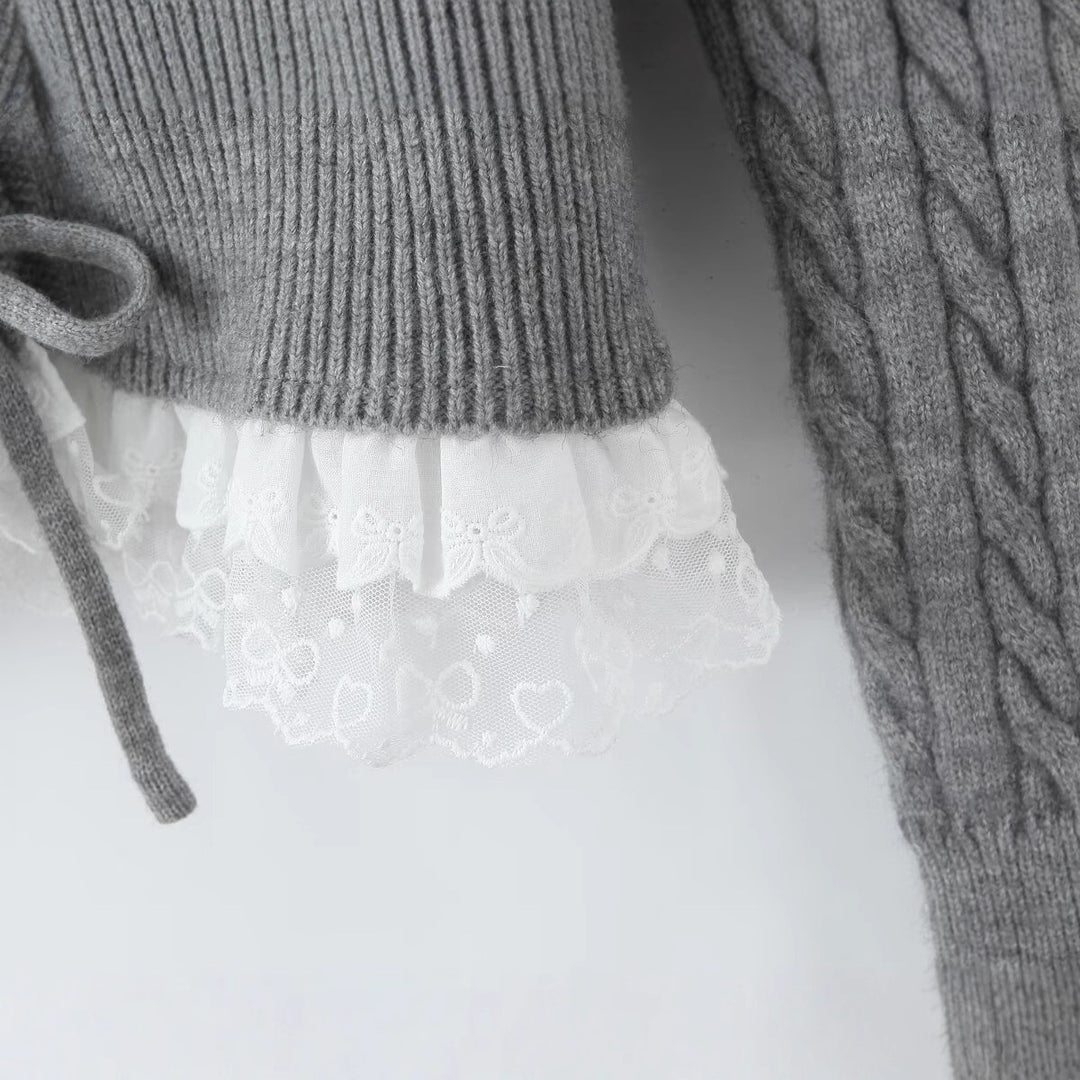 Damen Strickjacke mit Zopfmuster, Knopfleiste und Spitzenvolant Nord Taschen