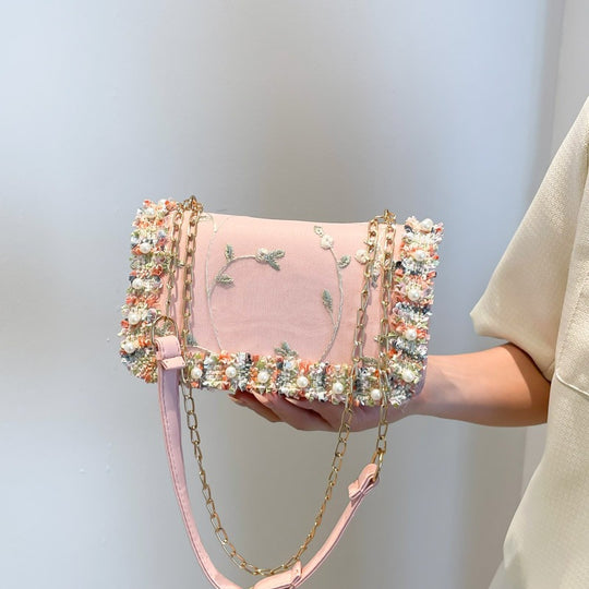 Damen trendige Umhängetasche mit floraler Stickerei Nord Taschen
