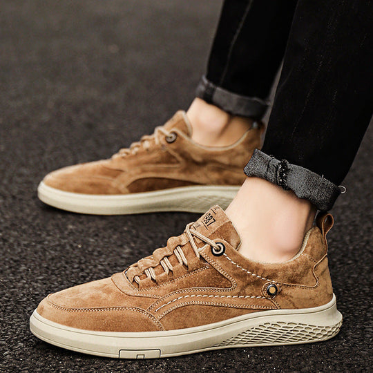 Herren Sneakers mit weichem Wildleder und atmungsaktiven Einsätzen Nord Taschen