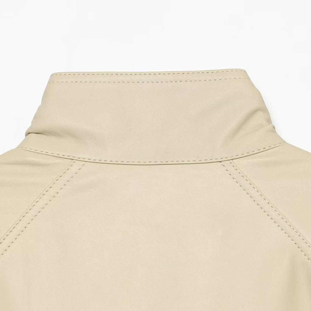 Damen Locker geschnittene Lederoptik-Übergangsjacke mit Stehkragen, Zwei-Wege-Reißverschluss und Kängurutaschen Nord Taschen