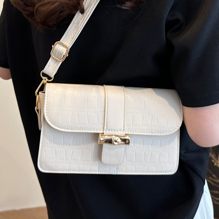 Damen Clutch aus hochwertigem Leder mit elegantem Verschluss Nord Taschen
