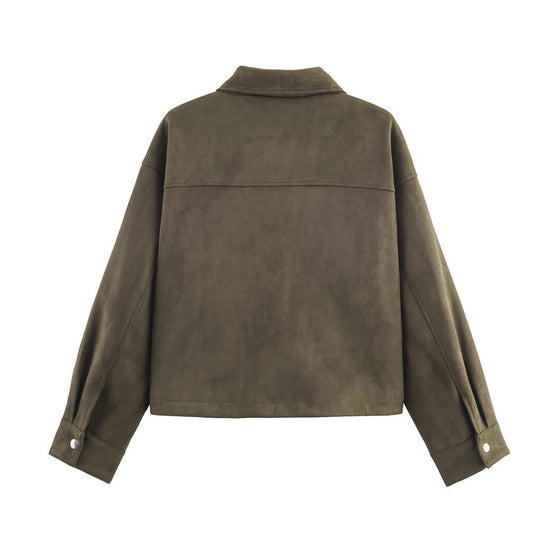 Damen Kurz geschnittene Wildlederoptik-Utility-Jacke mit aufgesetzten Klappentaschen Nord Taschen