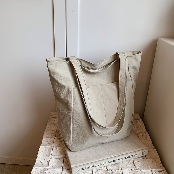 Damen lässige Tragetasche mit geräumigem Design und praktischen Innentaschen Nord Taschen