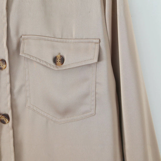 Damen Oversize-Hemdbluse mit aufgesetzten Brusttaschen und Schulterklappen Nord Taschen