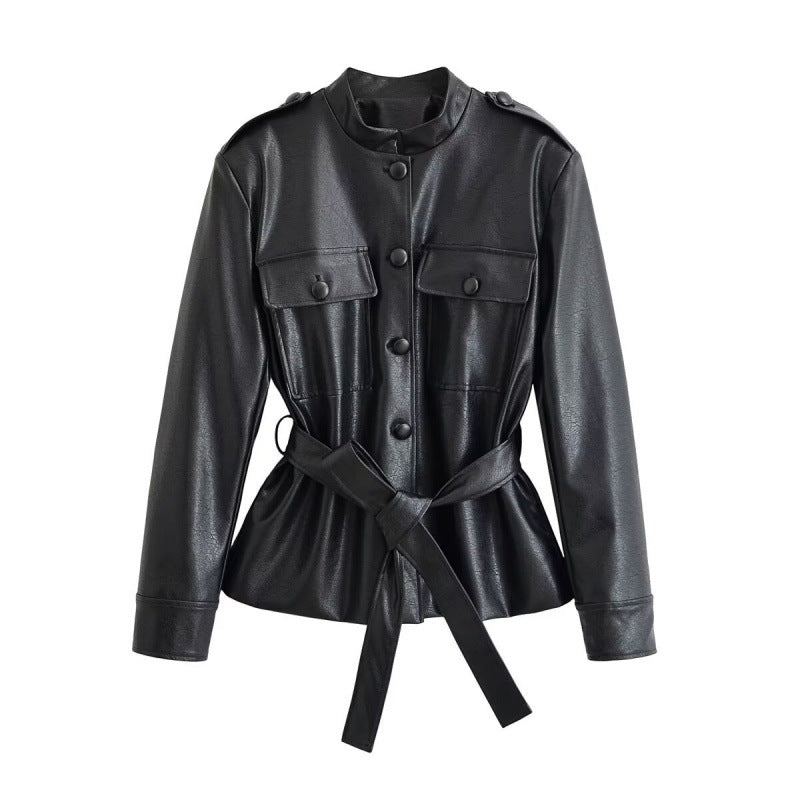 Damen Taillierte Utility‑Jacke aus Kunstleder mit Stehkragen, aufgesetzten Brusttaschen und Bindegürtel Nord Taschen