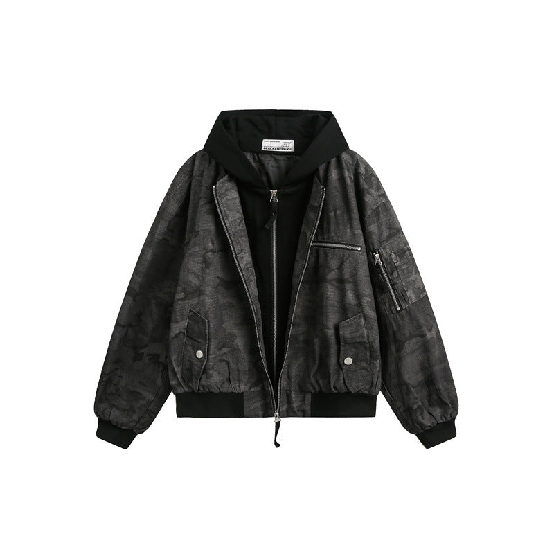 Herren Kurz geschnittener Oversize-Bomber im Layer-Look mit integrierter Kapuze und Camouflage-Jacquard Nord Taschen
