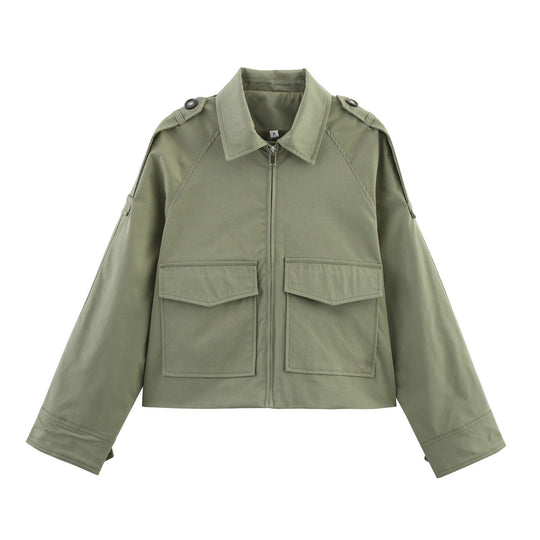 Damen Kurz geschnittene Utility-Jacke im Military‑Look mit Pattentaschen, Schulterklappen und Reißverschluss Nord Taschen