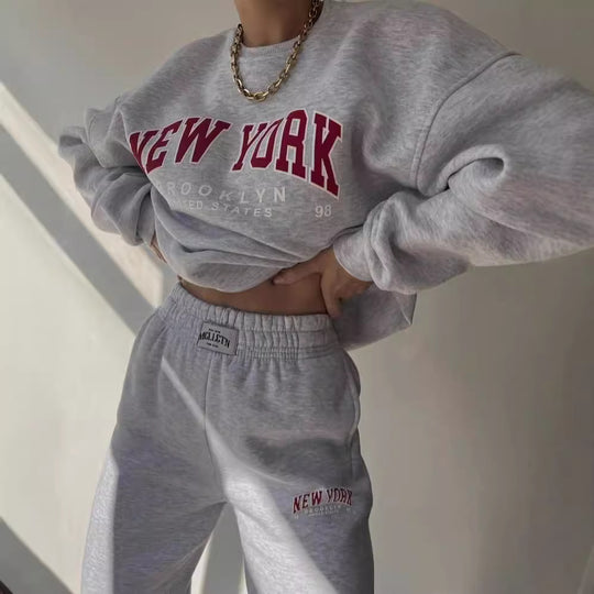 Damen Oversized Lounge-Set aus Baumwollfleece mit Collegestickerei und relaxed Jogginghose Nord Taschen