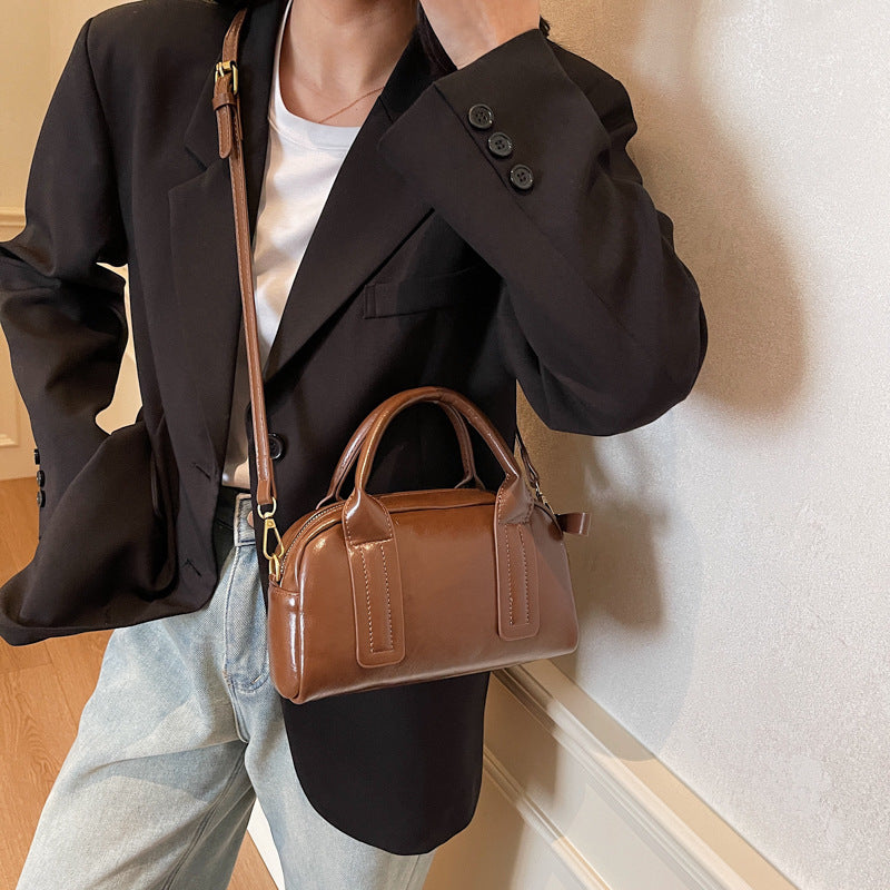 Damen Handtasche im eleganten Design mit abnehmbarem Schulterriemen Nord Taschen