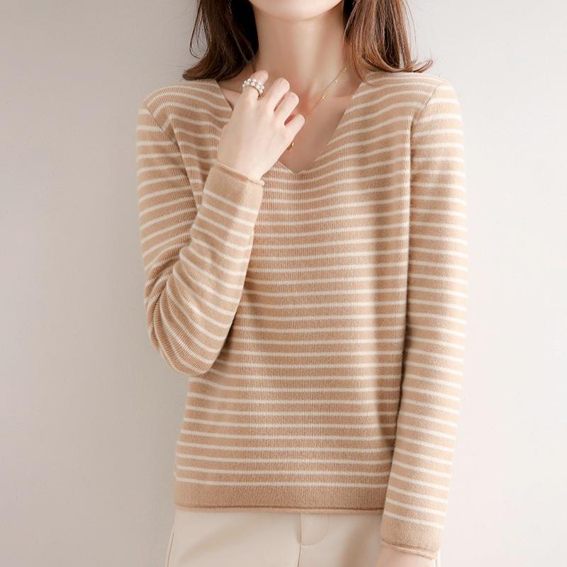 Damen Zarter Streifen-V‑Ausschnittpullover aus feinem Rippstrick mit weichem Fall Nord Taschen