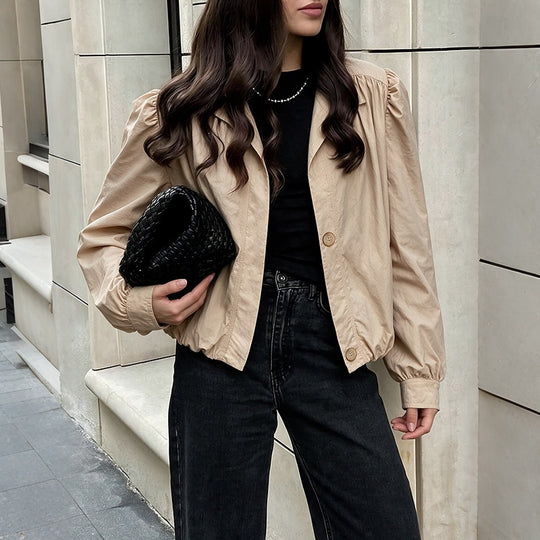 Damen Leichte Kurzjacke mit Ballonärmeln, Puffschultern & Gummizugsaum Nord Taschen