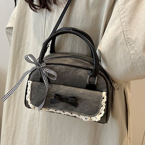 Damen modische Handtasche mit dekorativen Spitzenakzenten Nord Taschen