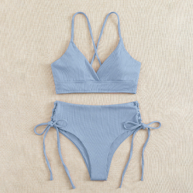 Damen Bikini-Set mit verstellbaren Trägern und raffinierten Schnürdetails