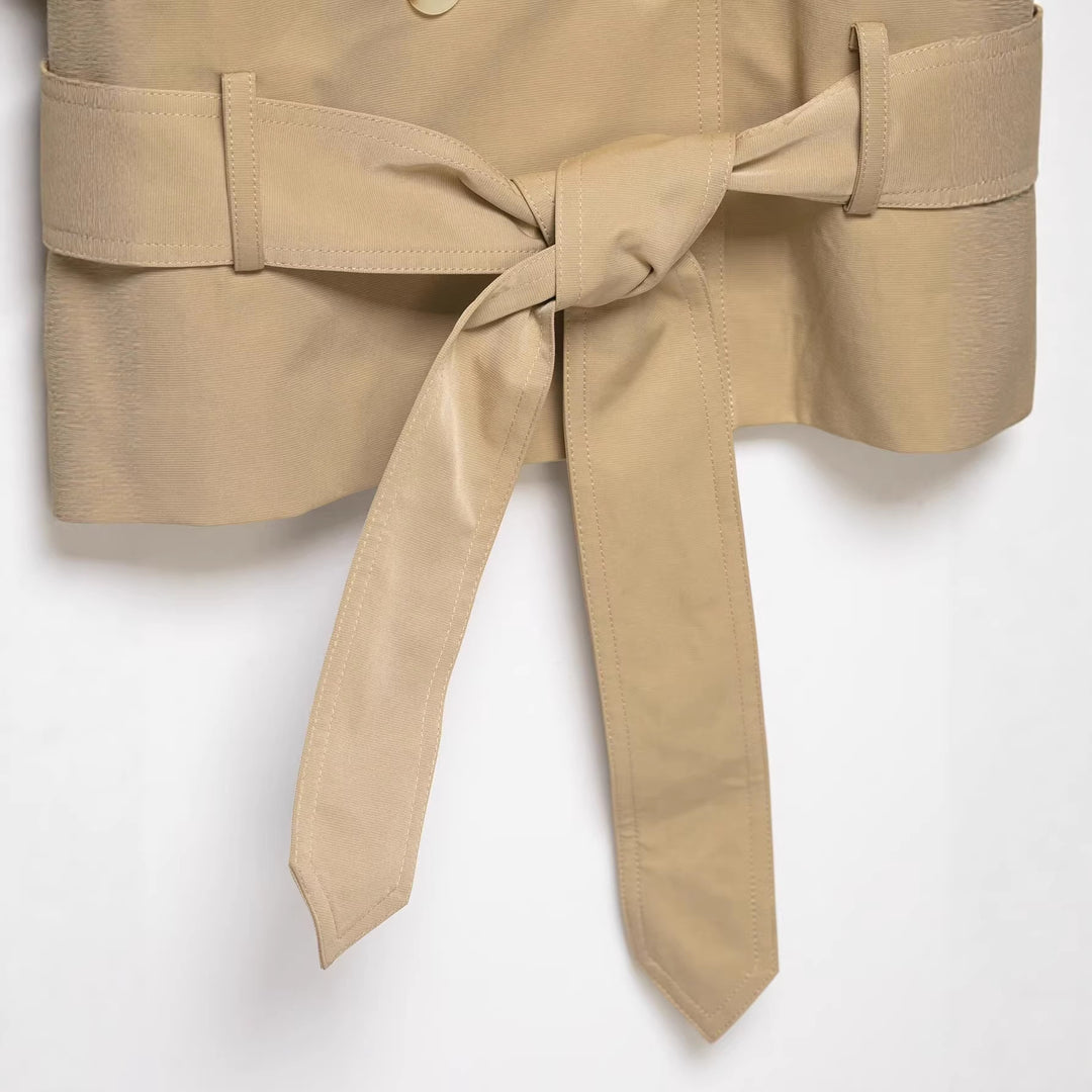 Damen Kurzcape-Trench mit hohem Stehkragen, doppelreihiger Knopfleiste und Bindegürtel Nord Taschen