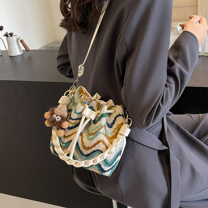 Damen modische Bucket Bag mit verspieltem Muster Nord Taschen
