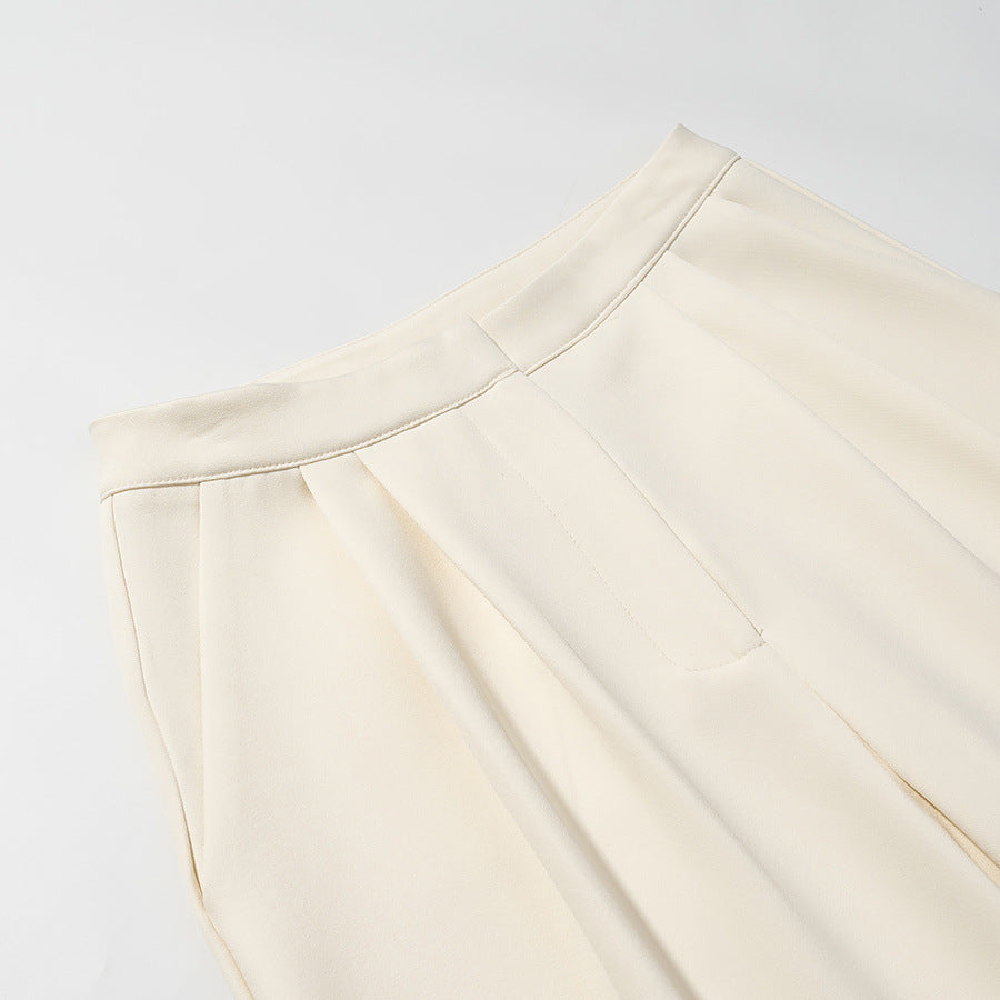 Damen Hochtaillierte weite Stoffhose mit Bundfalten, Bügelfalte und Eingrifftaschen Nord Taschen