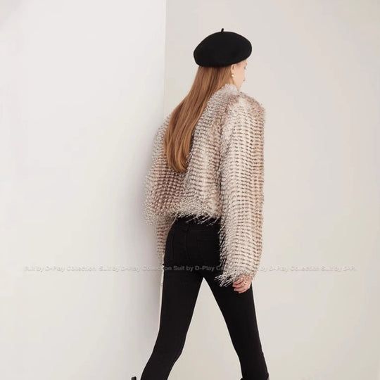 Damen Kurzer Plüsch‑Bolero mit gestreifter Federnoptik und kastiger Silhouette Nord Taschen
