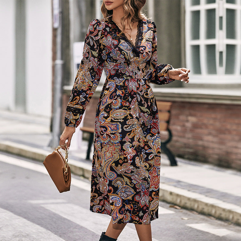 Damen Elegantes Maxikleid mit Paisleymuster Nord Taschen