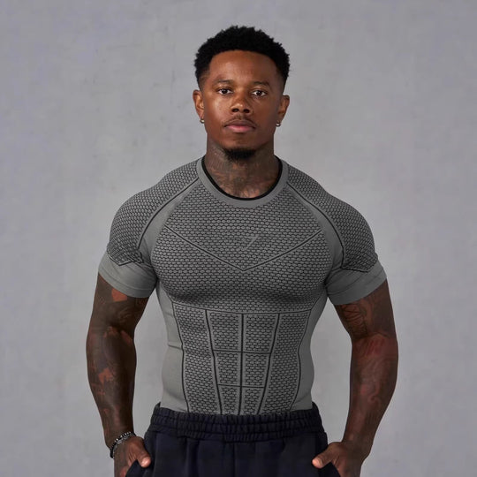 Herren nan muskelmodellierendes Funktionsshirt mit 3D-Struktur und gezielten Kompressionszonen Nord Taschen