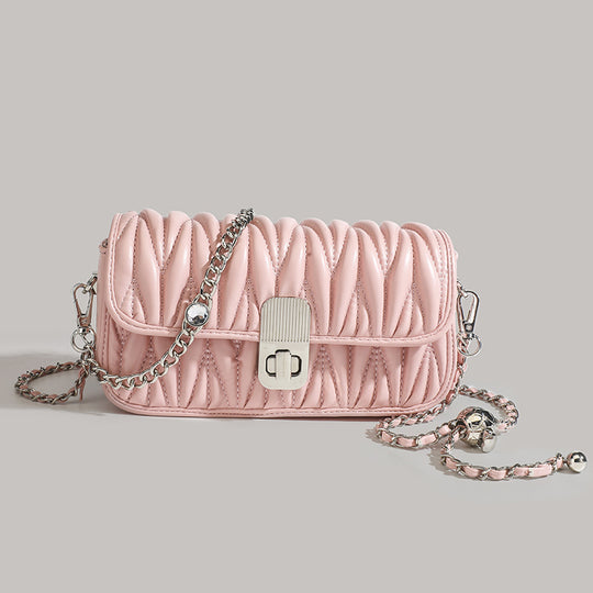 Damen Clutch-Tasche mit eleganter Raffung und hochwertigem Kettenriemen Nord Taschen