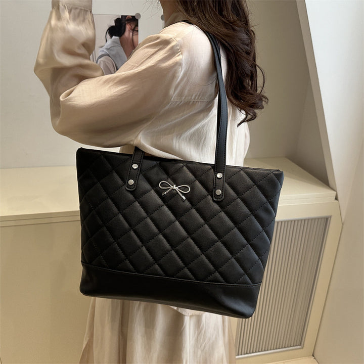Damen elegante Tragetasche mit strukturiertem Obermaterial Nord Taschen