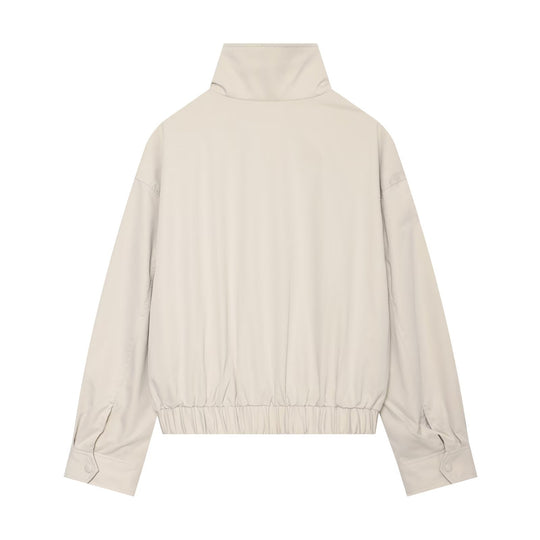 Damen Kurz geschnittene Trench-inspirierte Jacke mit hohem Stehkragen und Taillengürtel Nord Taschen