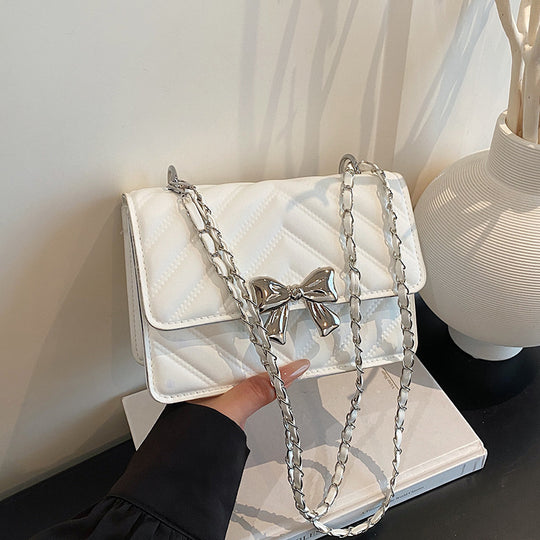 Damen Designer-Handtasche mit strukturiertem Karomuster und stilvollem Kettenverschluss Nord Taschen