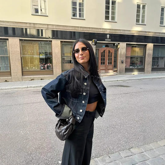 Damen 1700+ Cropped Jeansjacke mit überlangen Umschlagmanschetten und kastiger Silhouette Nord Taschen