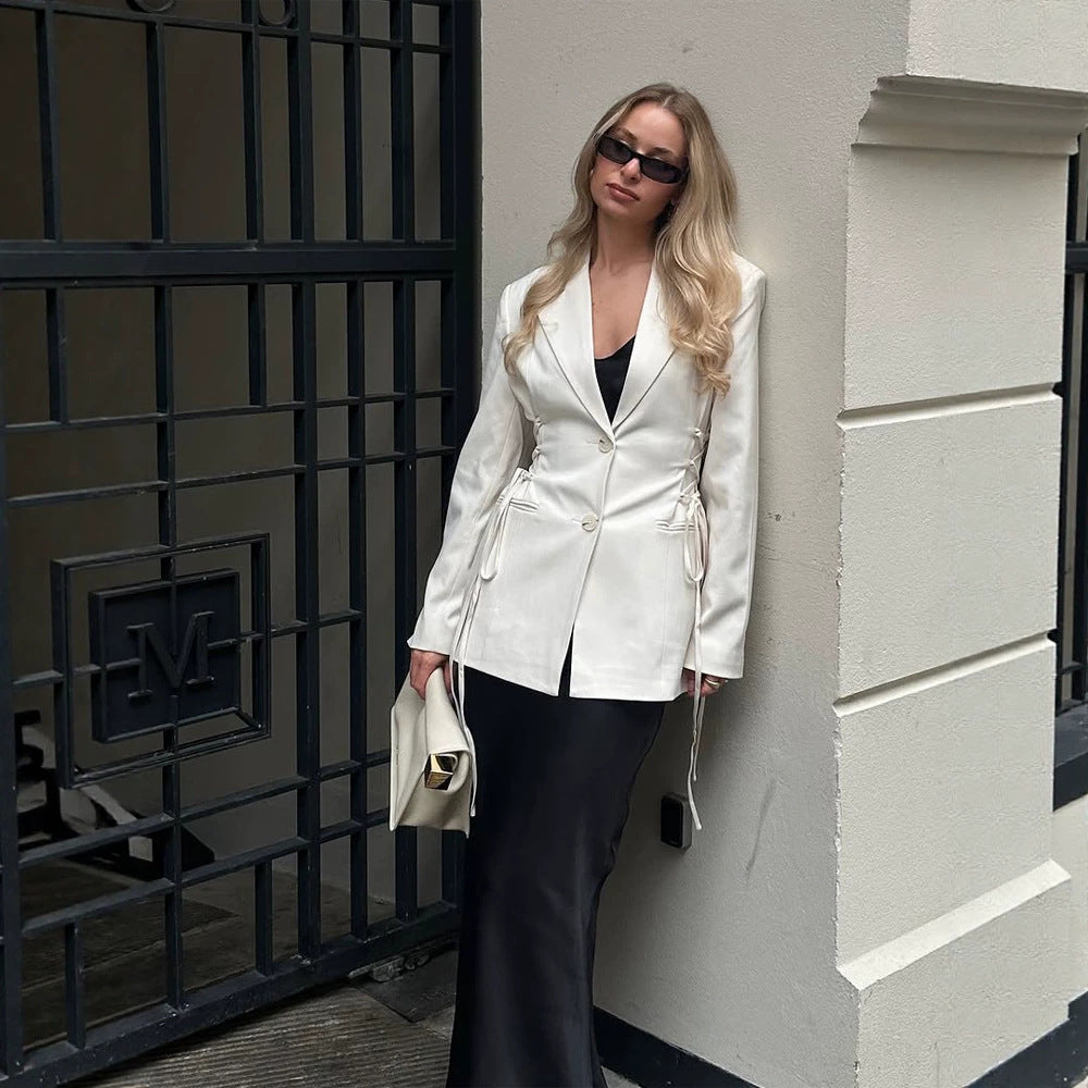 Damen taillierter Blazer mit tiefem V‑Ausschnitt, Zipperfront und Kordelzug-Detail Nord Taschen