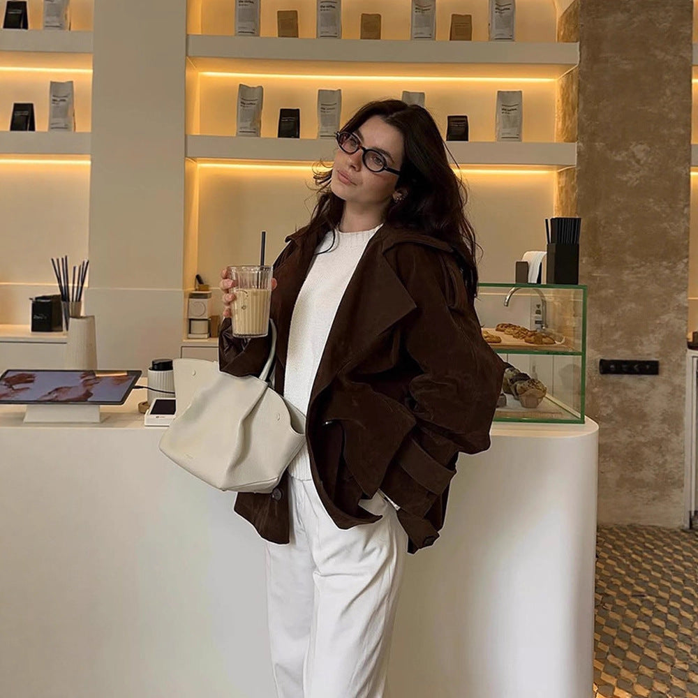 Damen Kurztrench aus Veloursleder-Optik mit weitem Revers und boxy Silhouette Nord Taschen