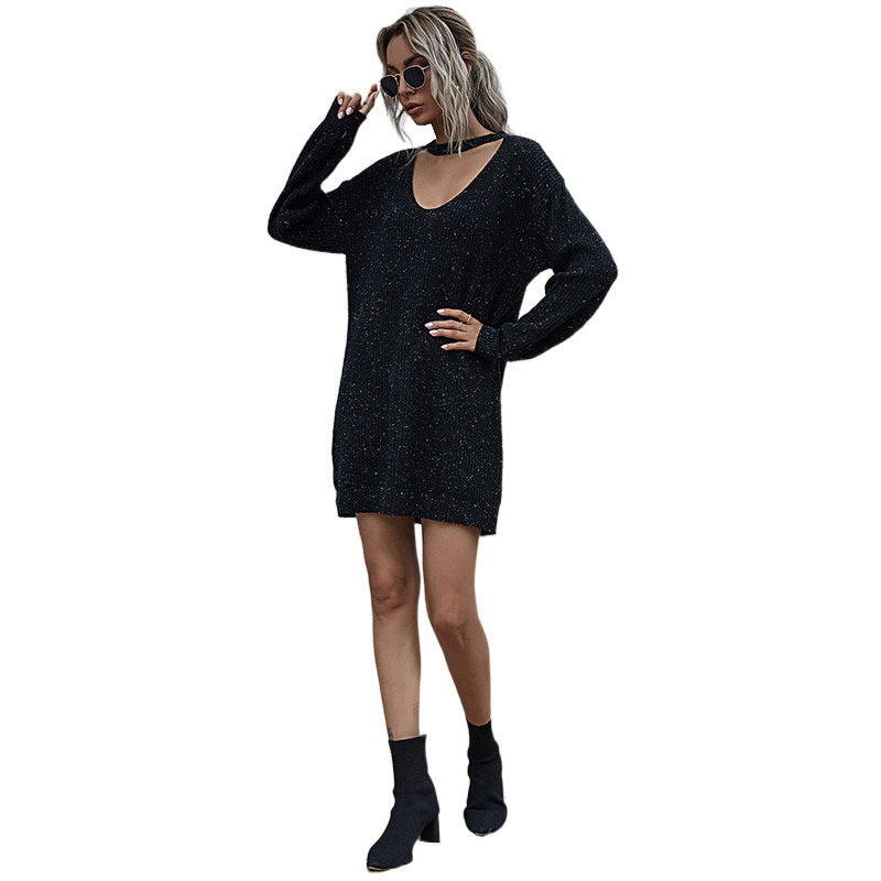 Damen Elegantes Strickkleid mit tiefem Ausschnitt und Gürtel Nord Taschen
