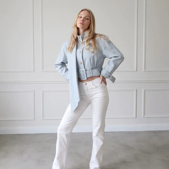 Damen Taillierte Cropped-Jacke mit überlanger Schluppe & breitem Taillengürtel Nord Taschen