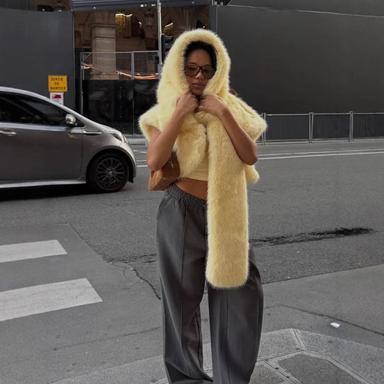 Damen Oversized Kunstfell-Mantel mit weitem Kragen und ausgestellten Ärmeln Nord Taschen