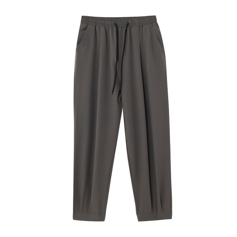 Herren weite technische Jogginghose mit elastischem Bund, gekräuseltem Beinabschluss und atmungsaktivem Stretchmaterial Nord Taschen