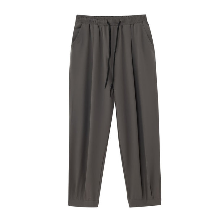 Herren weite technische Jogginghose mit elastischem Bund, gekräuseltem Beinabschluss und atmungsaktivem Stretchmaterial Nord Taschen
