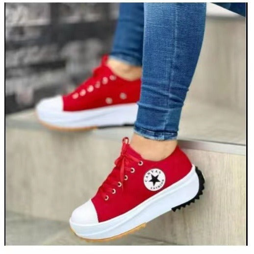 Damen  retro-inspirierte Canvas-Plateau-Sneaker mit verstärkter Zehenkappe und griffiger Profilsohle Nord Taschen