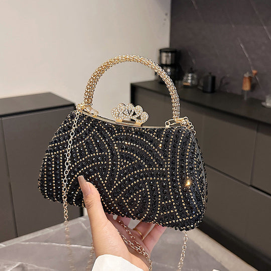 Damen funkelnde Glamour Clutch mit dekorativem Kettenhenkel Nord Taschen