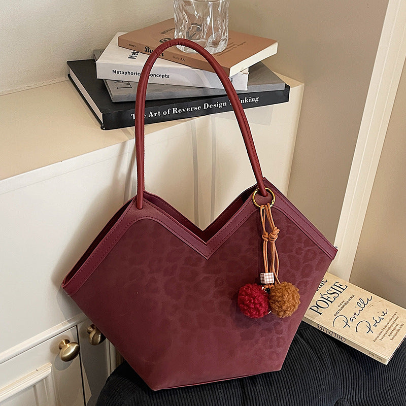 Damen Hobo-Tasche mit strukturiertem Design und eleganten Doppelgriffen Nord Taschen