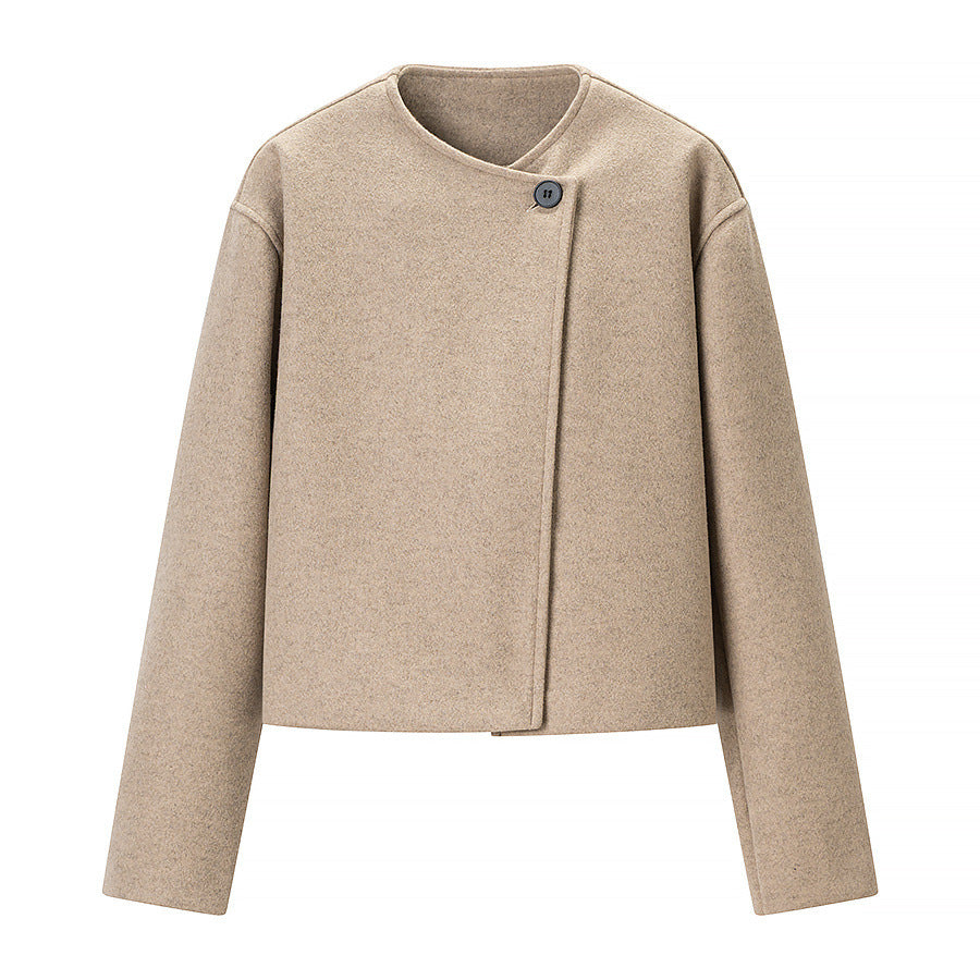 Damen Kurzgeschnittene Woll-Boxyjacke mit asymmetrischer Knopfleiste Nord Taschen
