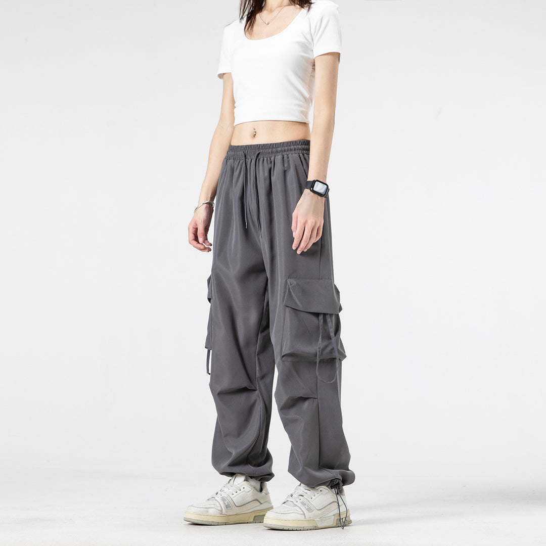 Unisex Weite Cargo‑Hose im Baggy‑Cut mit Tunnelzugbund, Mehrfachklappen und verstellbaren Beinabschlüssen Nord Taschen