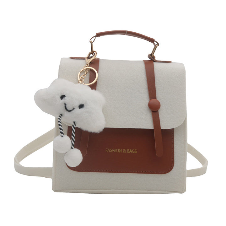 Damen Rucksacktasche mit modischem Plüsch-Anhänger Nord Taschen