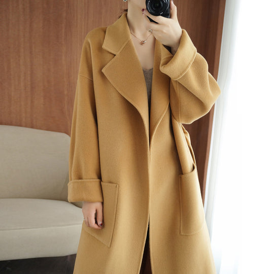 Damen Eleganter Wollmantel mit oversized Schnitt Nord Taschen