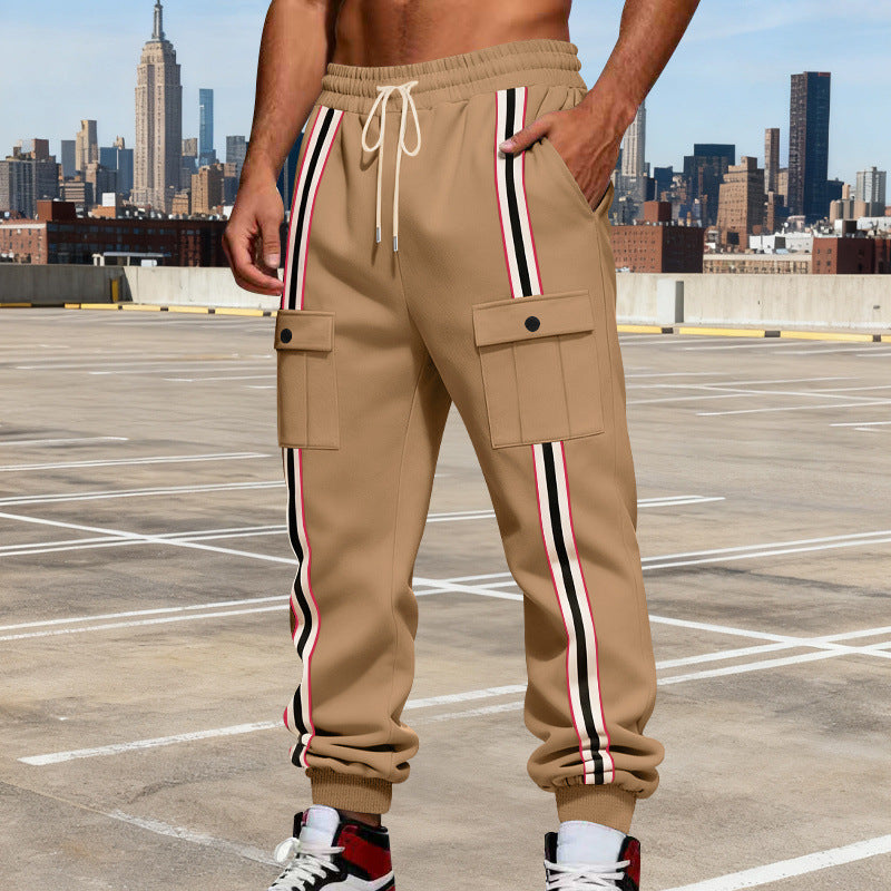Herren Cargo-Jogginghose im Urban-Streetwear-Look mit Kontraststreifen und Klappentaschen Nord Taschen