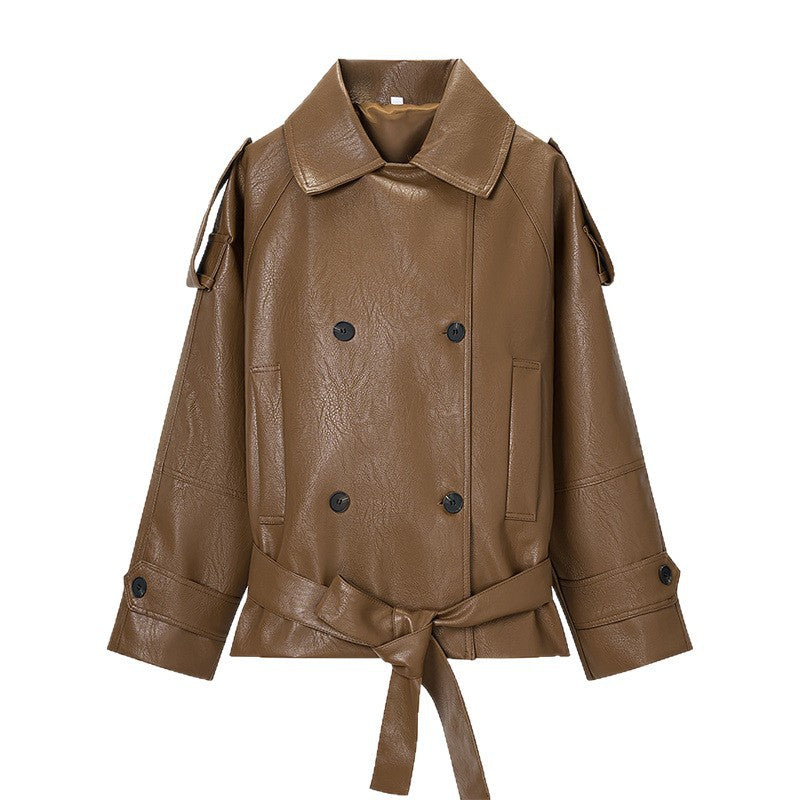 Damen Cropped Kunstleder-Trenchjacke mit Taillengürtel, Doppelreiher und Schulterklappen Nord Taschen