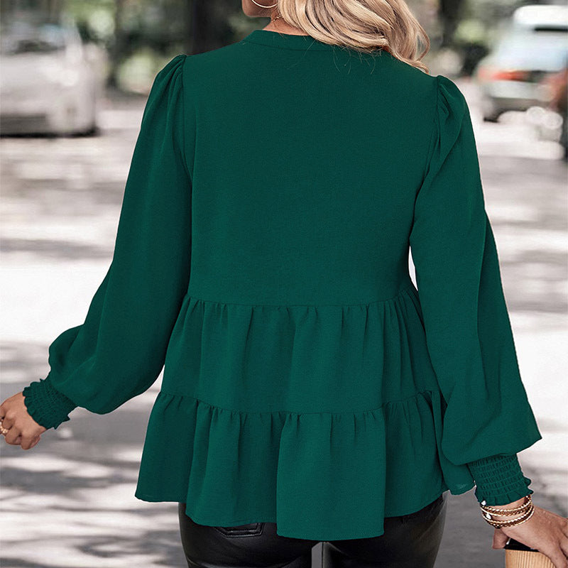 Damen Zweistufige Volant-Bluse mit V-Ausschnitt und gerafften Ärmelbündchen Nord Taschen